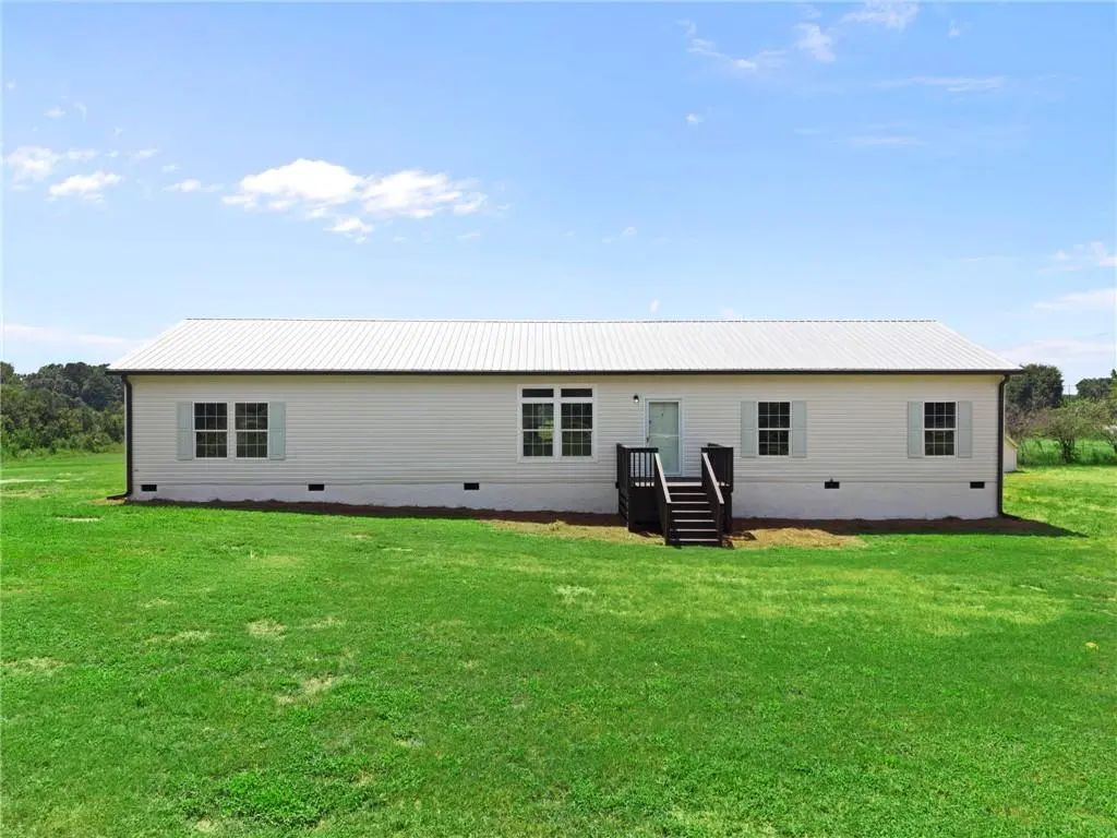 1300 Credille Pond Road, Greensboro