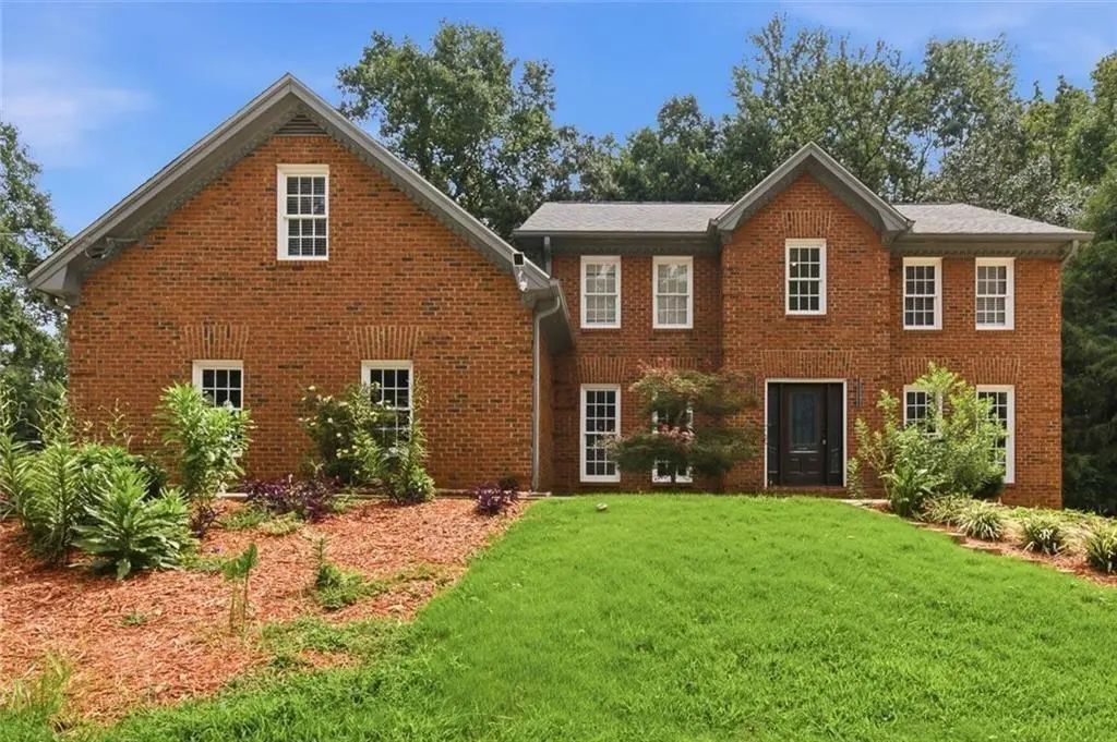 24 Planters Drive Sw, Lilburn