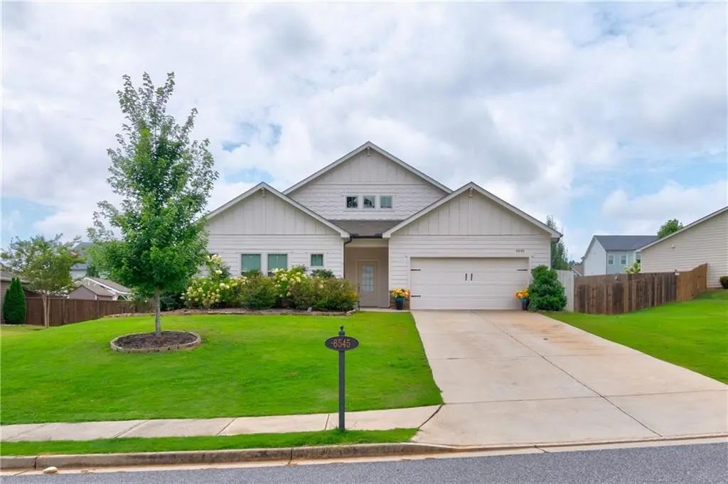 6545 Trailway Trace, Cumming