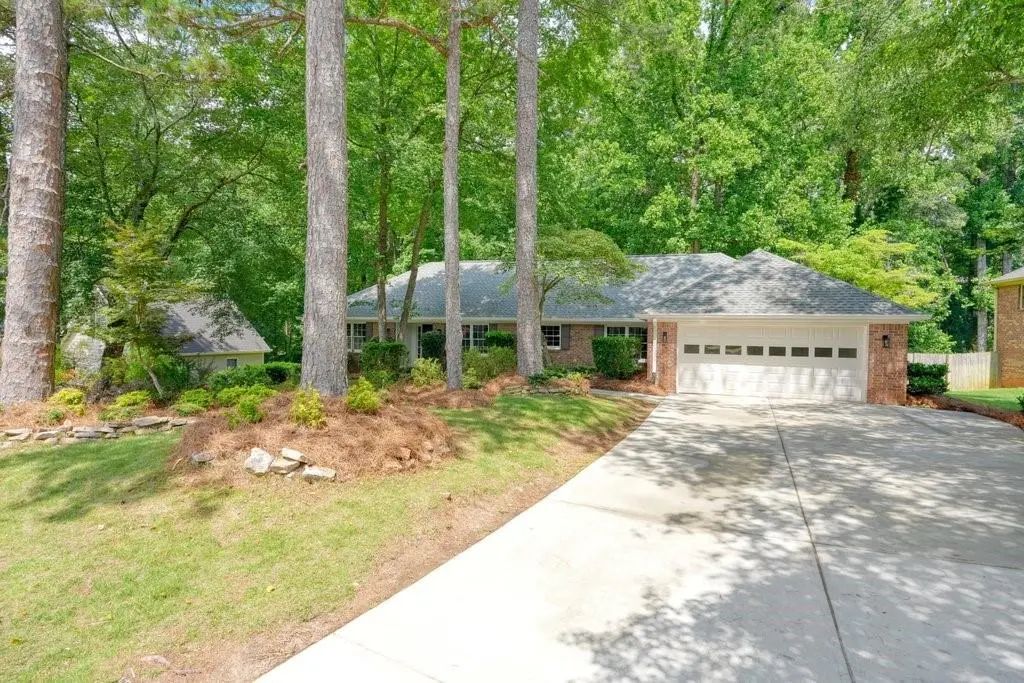 556 Lees Trace Sw, Marietta