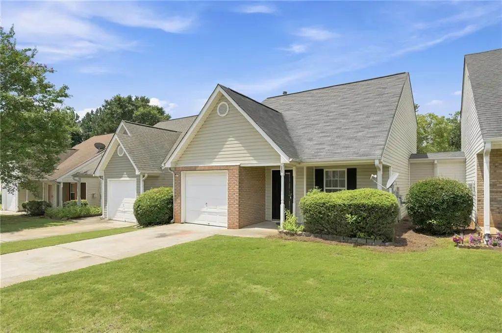 3055 Lakeside Circle, Covington
