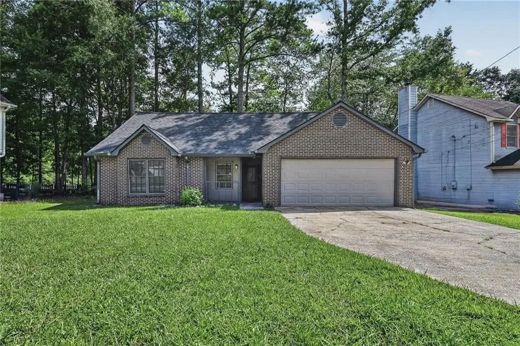 7185 Nunn Woods Way, Fairburn