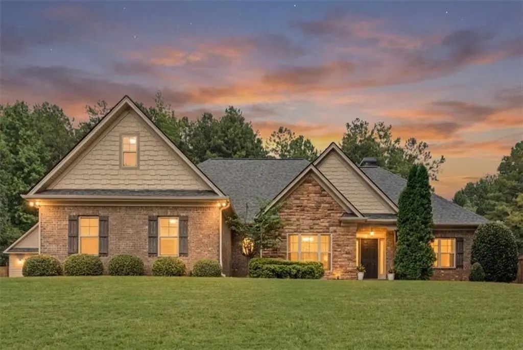 32 Meadow View Glen, Newnan