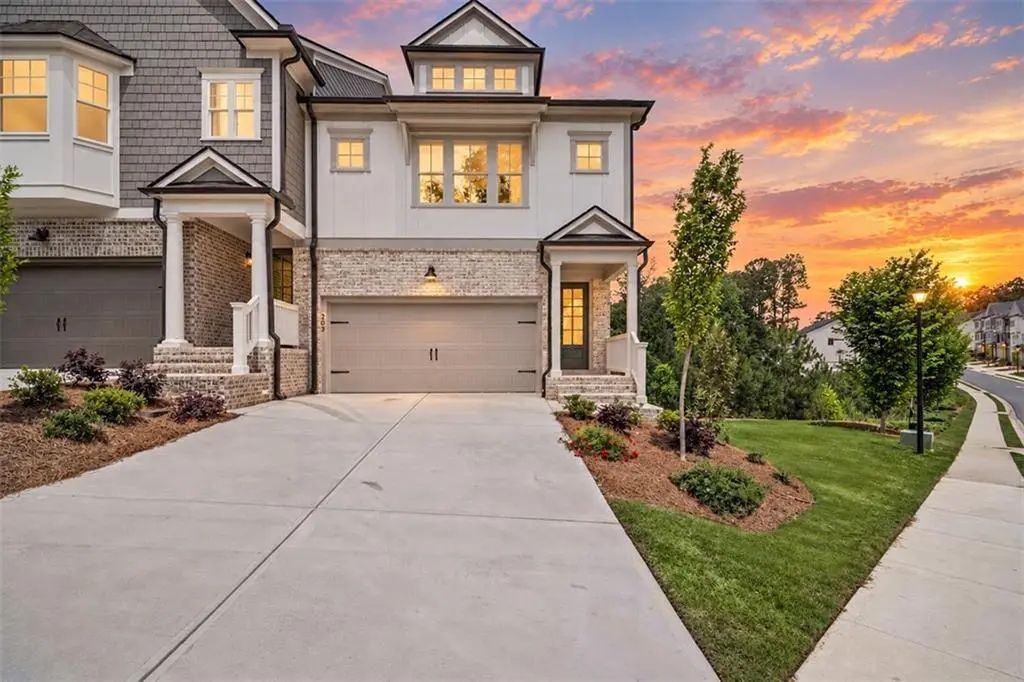 203 Retreat Lane, Canton