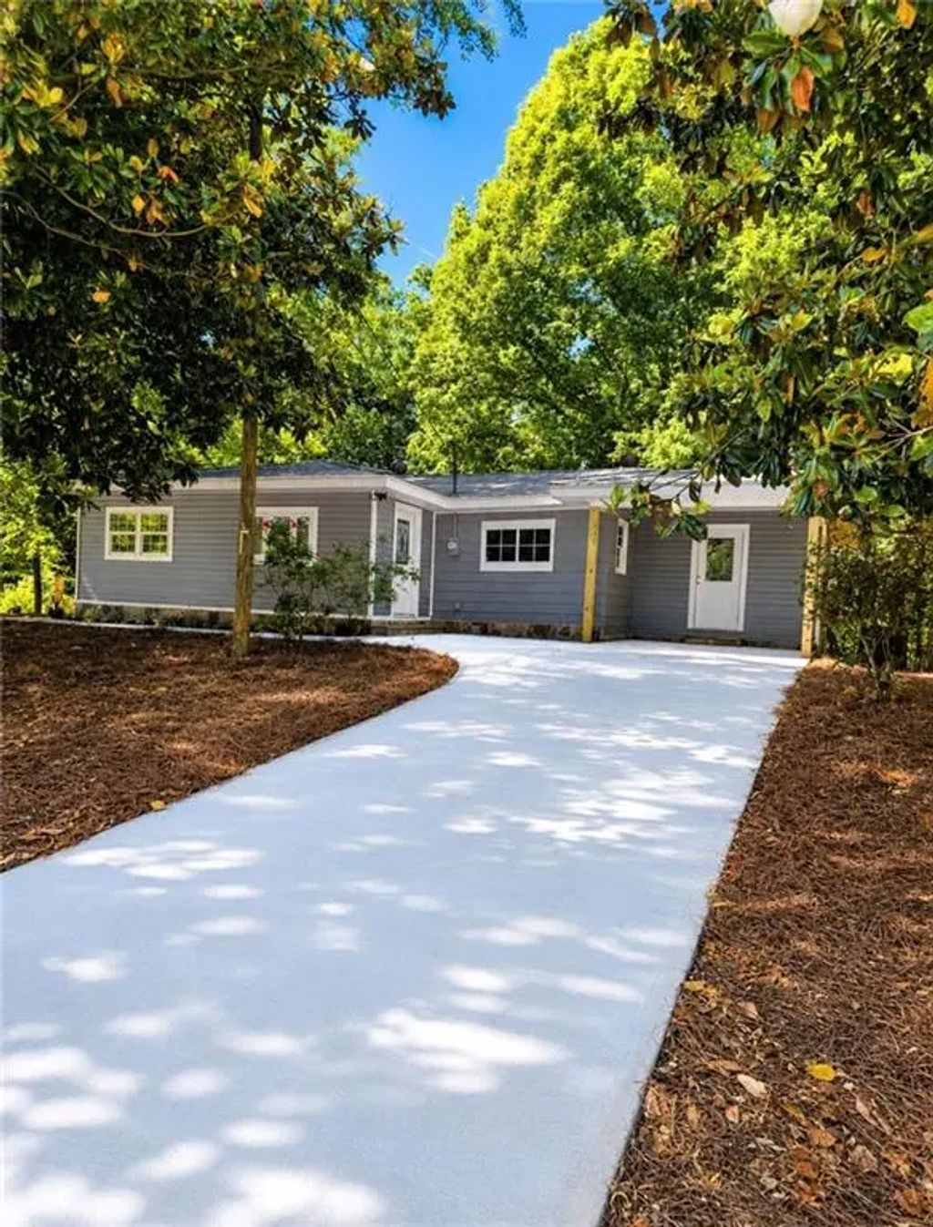 45 New Bridge Road, Cleveland