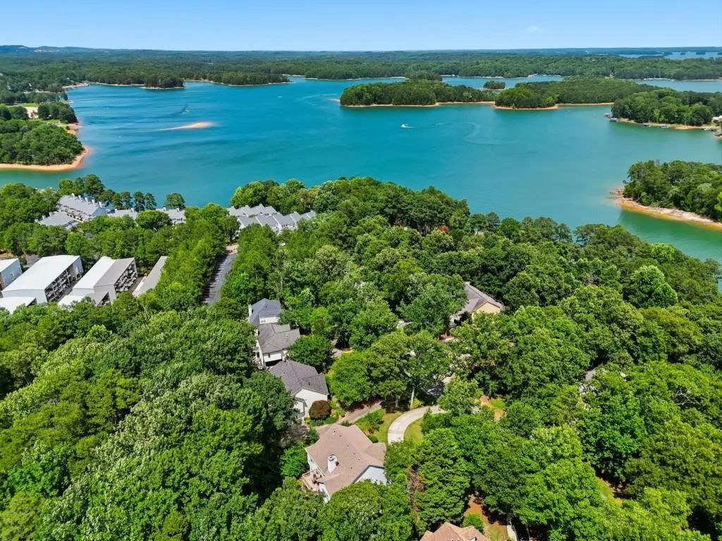 2085 Habersham Marina Road, Cumming