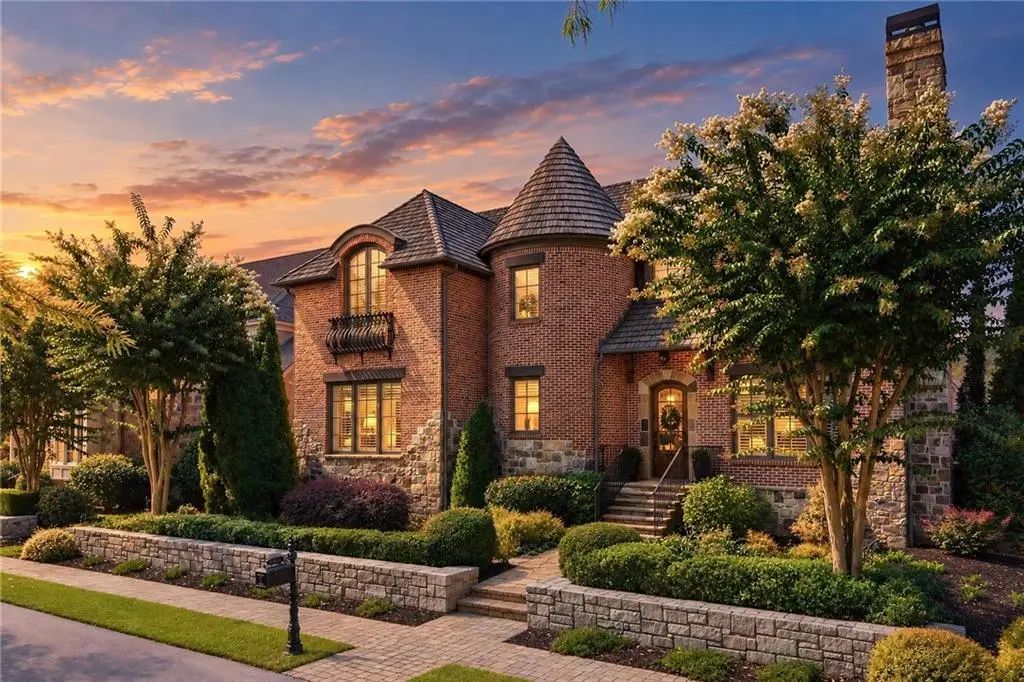 4238 Westriver Park, Berkeley Lake