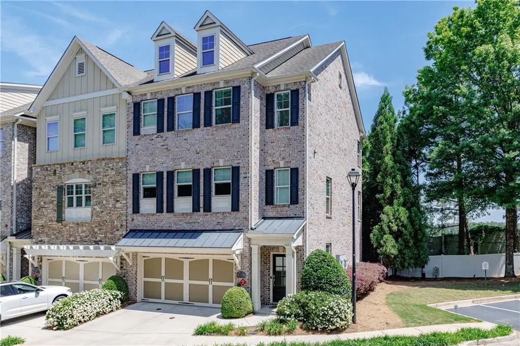 909 Dumaine Trace, Sandy Springs