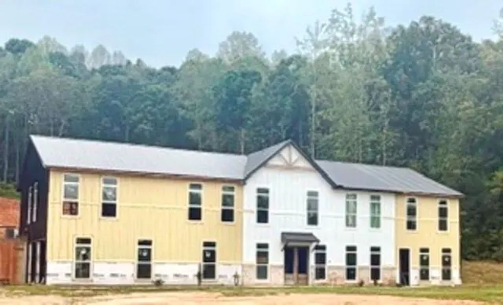 6327 Jefferson Road, Commerce