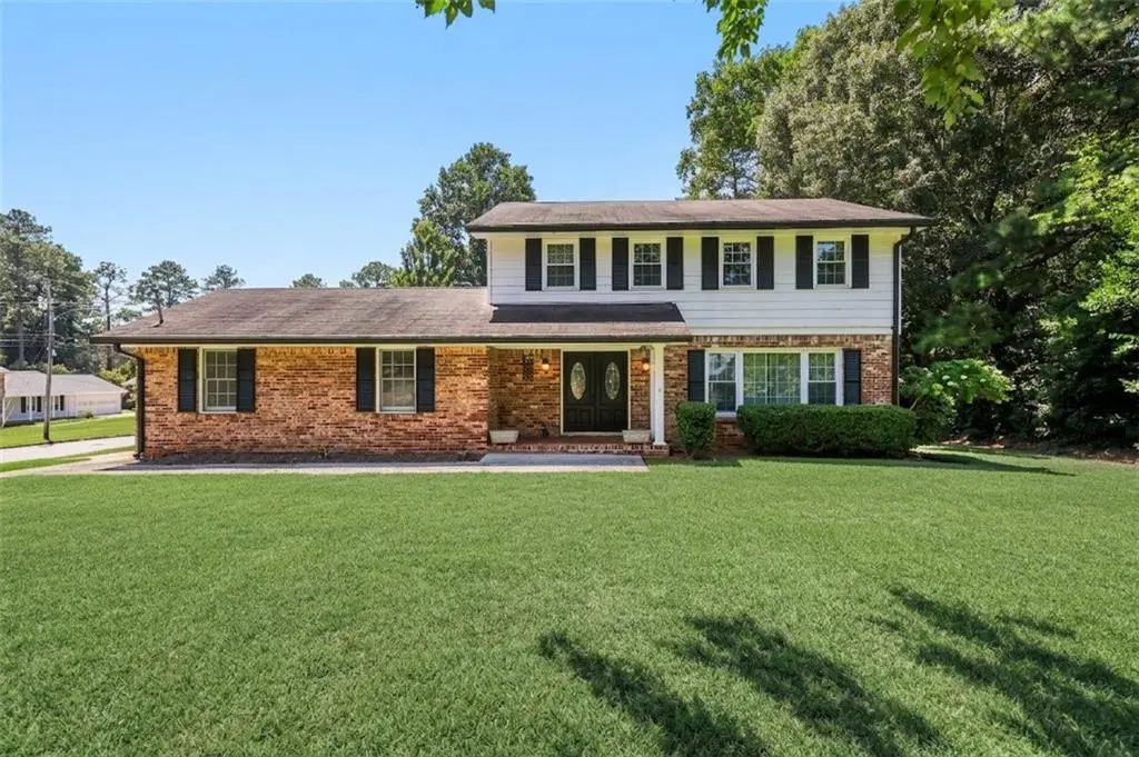 1741 Beauregard Drive Sw, Lilburn