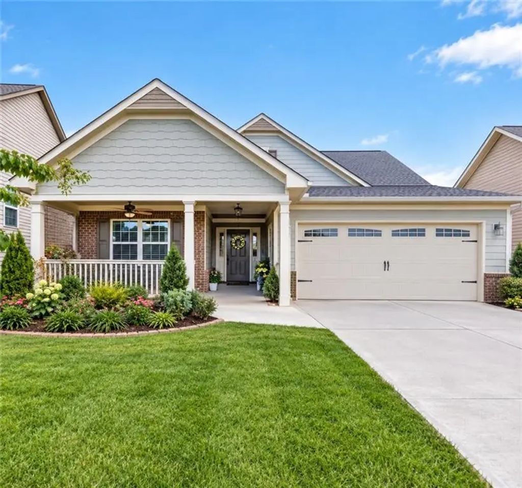 4826 Lost Creek Drive, Gainesville