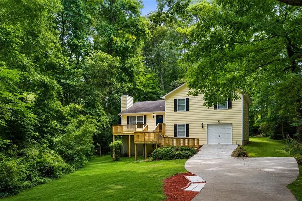 116 Stagecoach Trail, Stockbridge