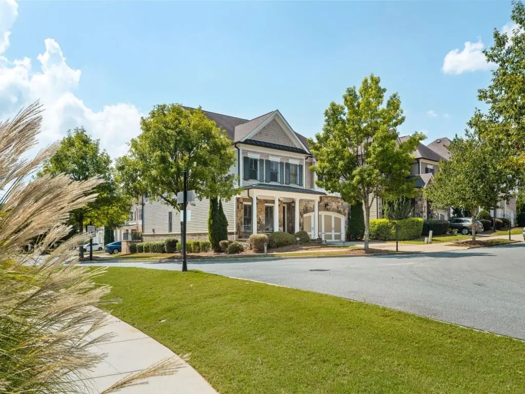 6385 Bellmoore Park Lane, Johns Creek