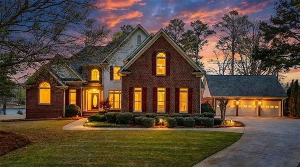 1009 Lyndhurst Way, Conyers