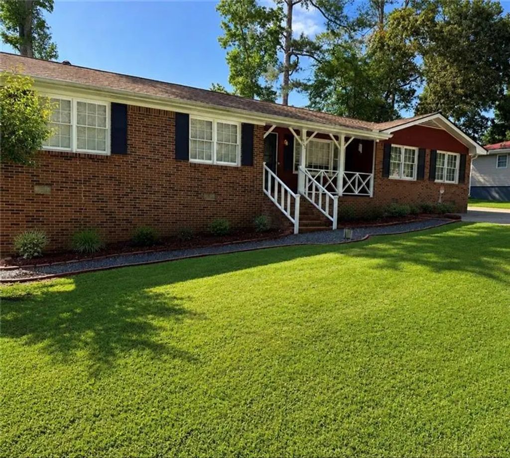 9152 Westview Drive Sw, Covington