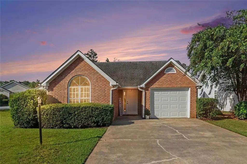 37 Greentree Drive, Newnan