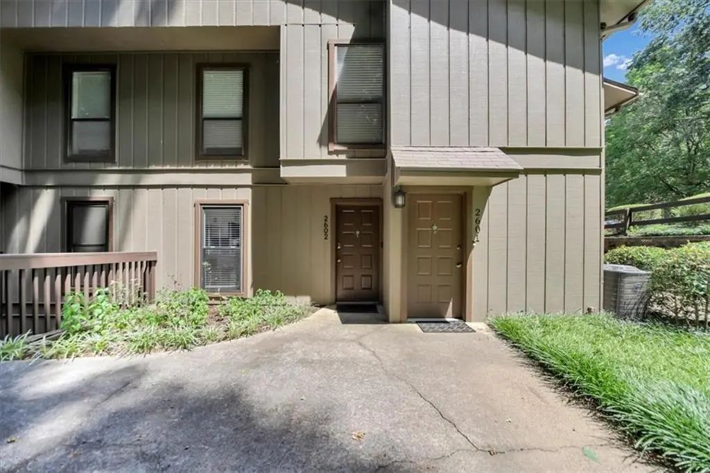 2602 Cumberland Court Se, Smyrna