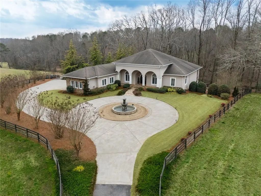 250 Frank Bruce Road, Dawsonville