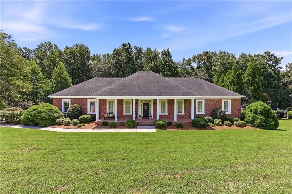 4593 Montclair Circle, Gainesville