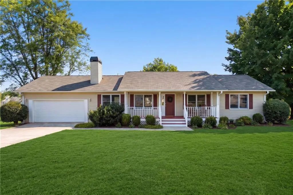 4646 Countryside Drive, Flowery Branch