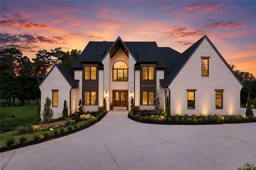 215 Traditions Drive, Alpharetta