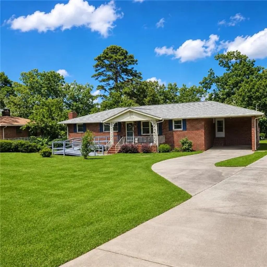 116 Maple Drive, Martinez