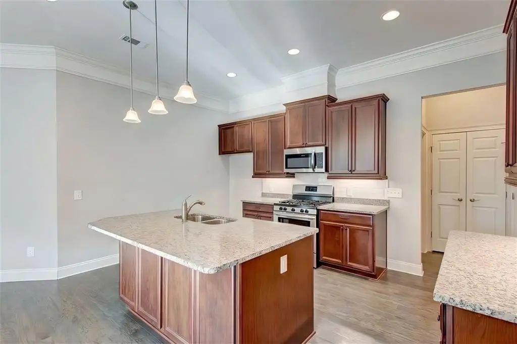 302 Haven Circle, Douglasville