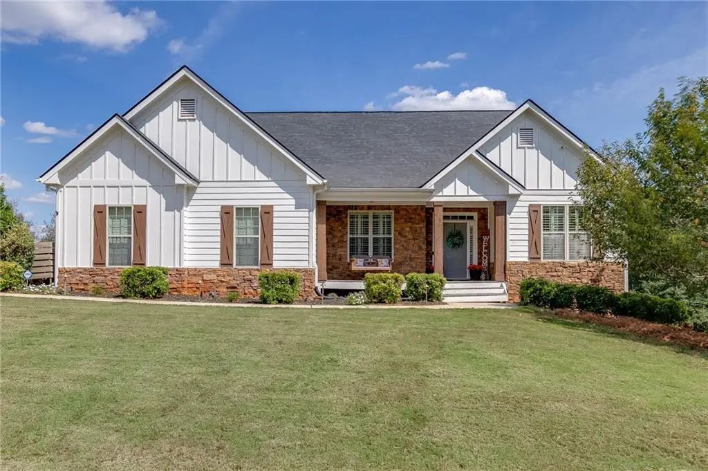 363 Durham Drive, Hoschton
