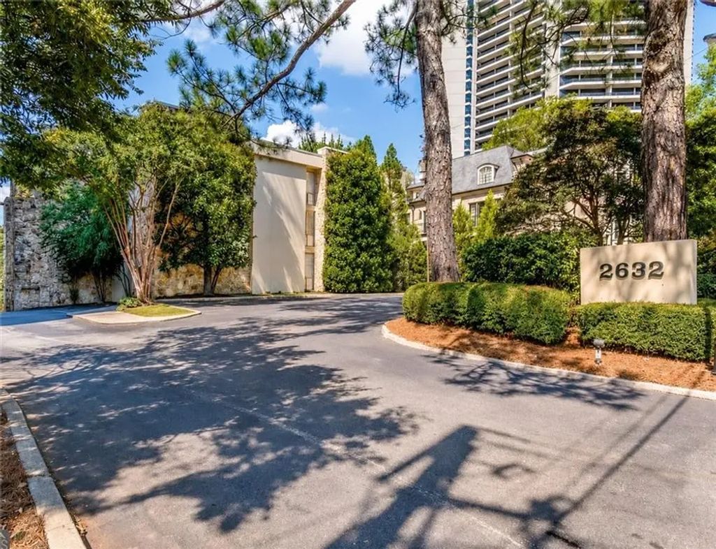 Unit 304b - 2632 Peachtree Road Nw, Atlanta