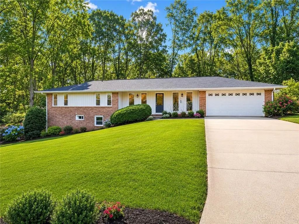 3730 Mill Glen Drive, Douglasville