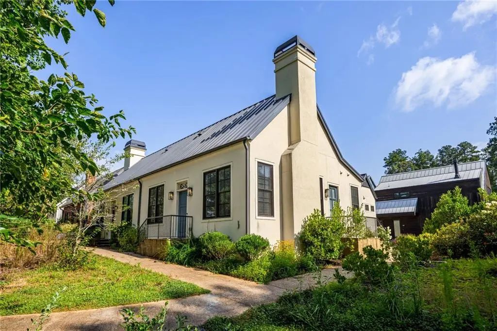 377 Anders N, Chattahoochee Hills
