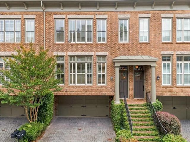 817 Highland Green Way Ne, Atlanta