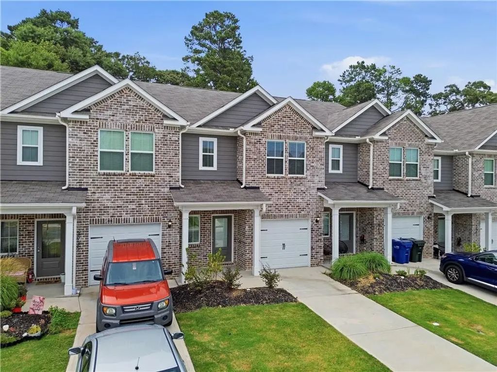 3939 Hidden River Lane, Oakwood