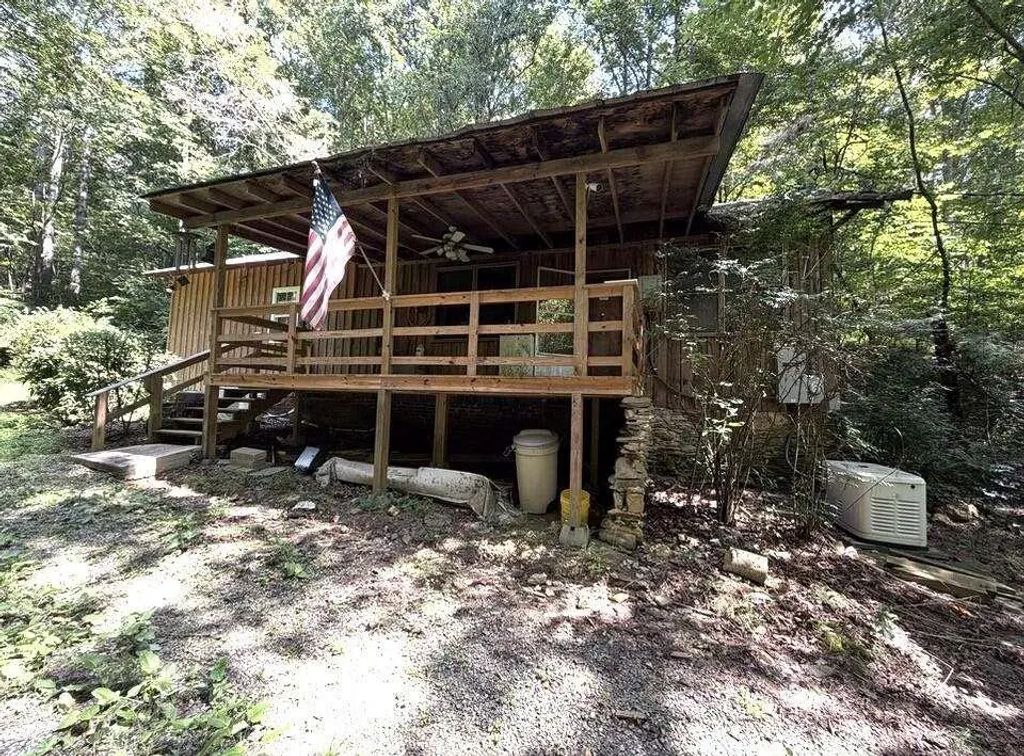 202 Standing Rock Lane, Ellijay