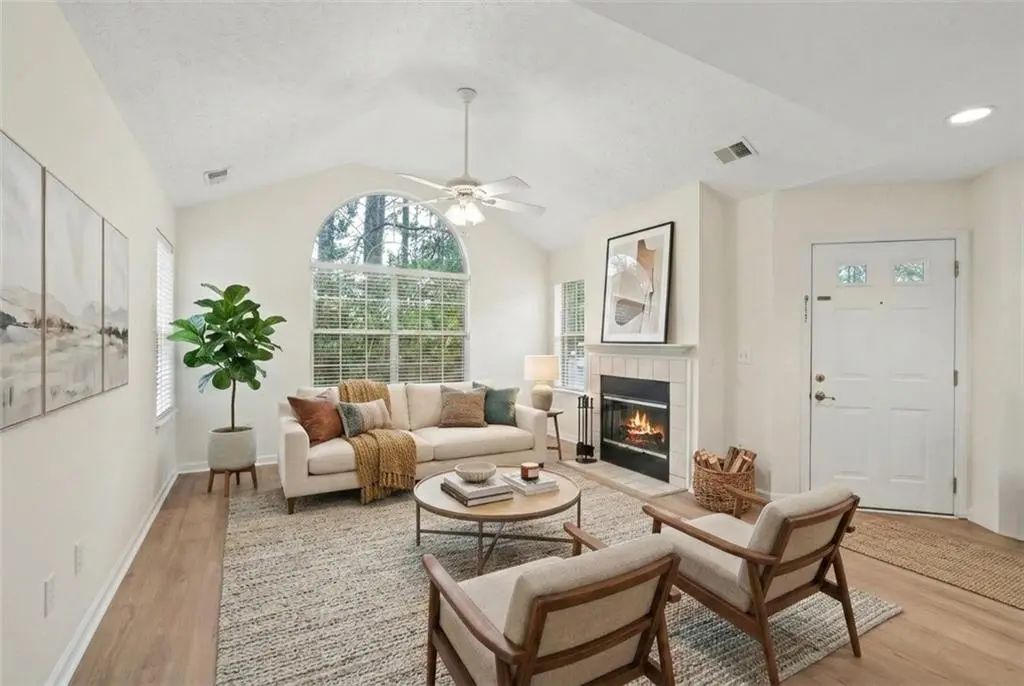 Unit 8 - 3758 Nw Vineyards Lake Circle Nw, Kennesaw