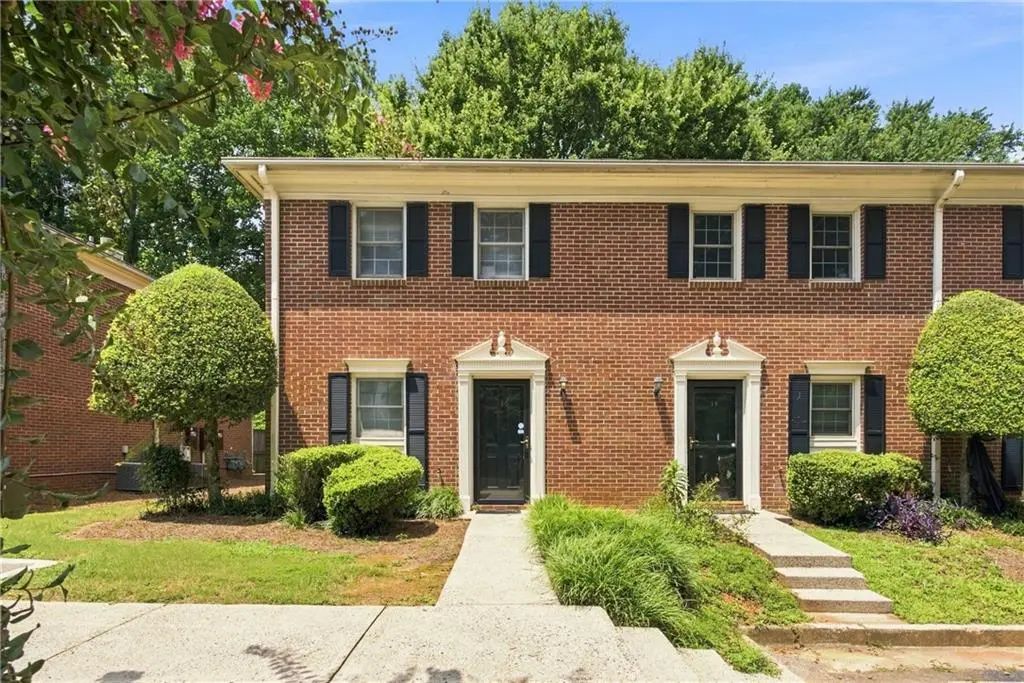 136 Sterling Court, Alpharetta