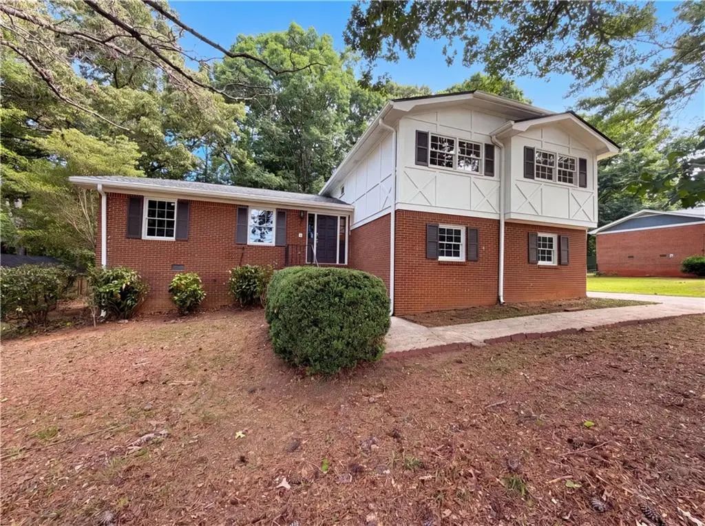 1938 Surrey Trail Se, Conyers