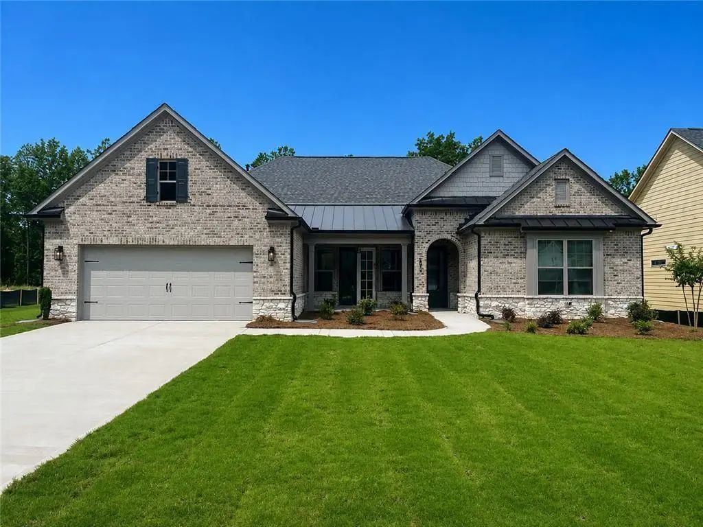 621 Highgrove Circle, Canton