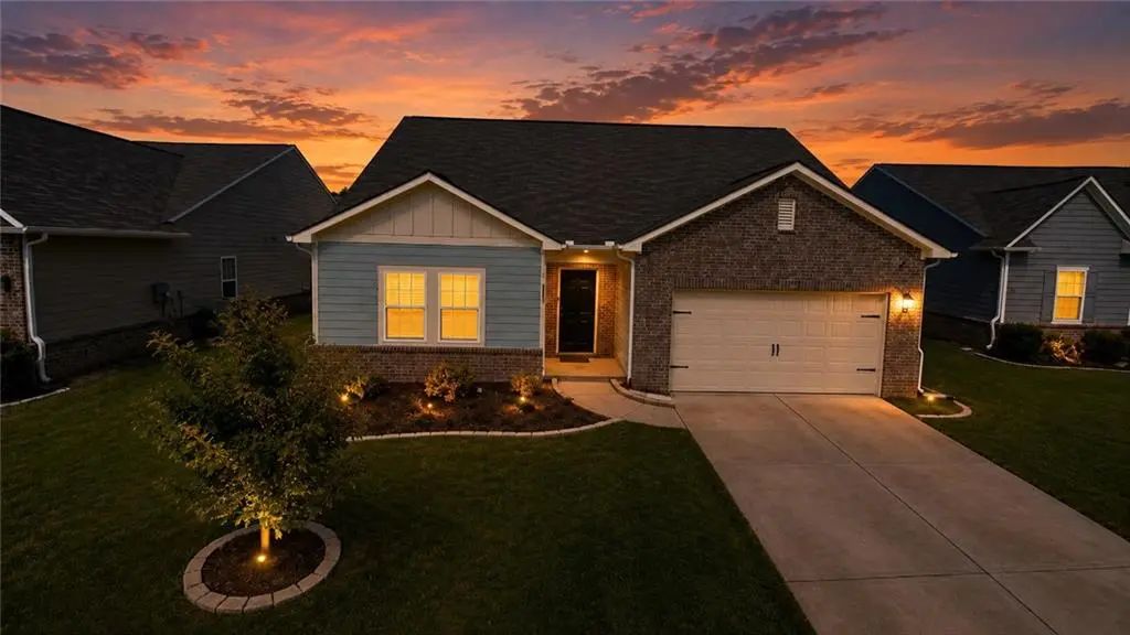 4424 Kendrick Circle, Loganville