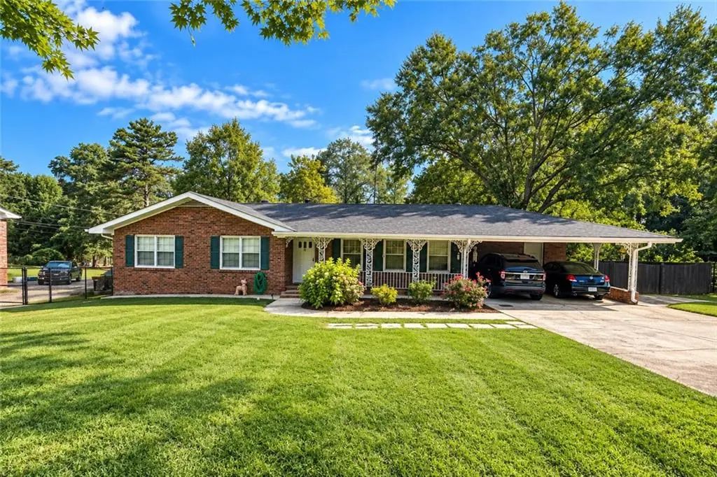 304 Fayetteville Road, Fairburn