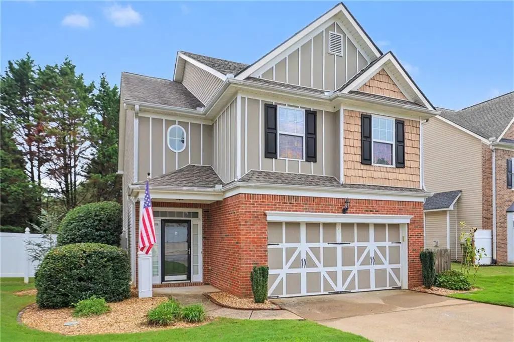 211 Meadow Run, Carrollton