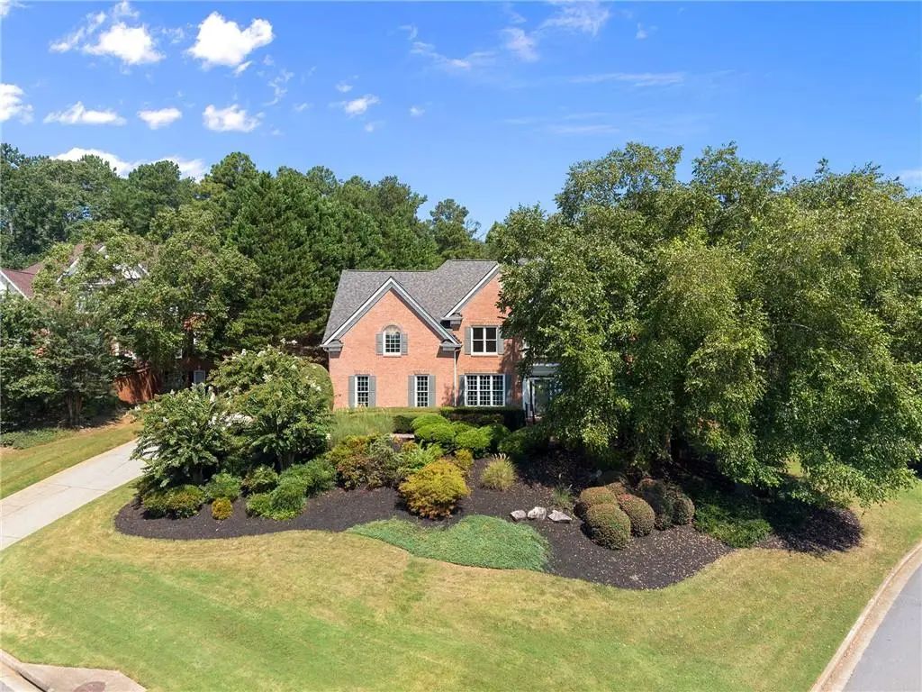 305 Willow Oak Court, Alpharetta