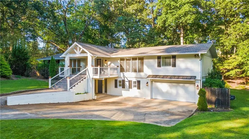 530 E Lake Drive, Gainesville