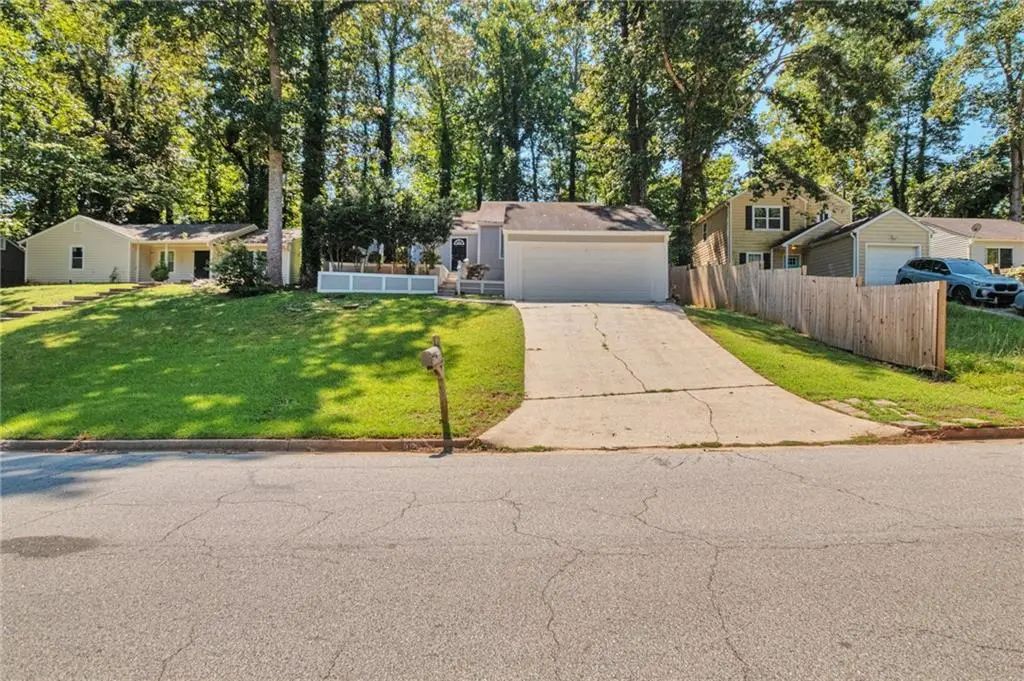 5061 Martins Crossing Road, Stone Mountain