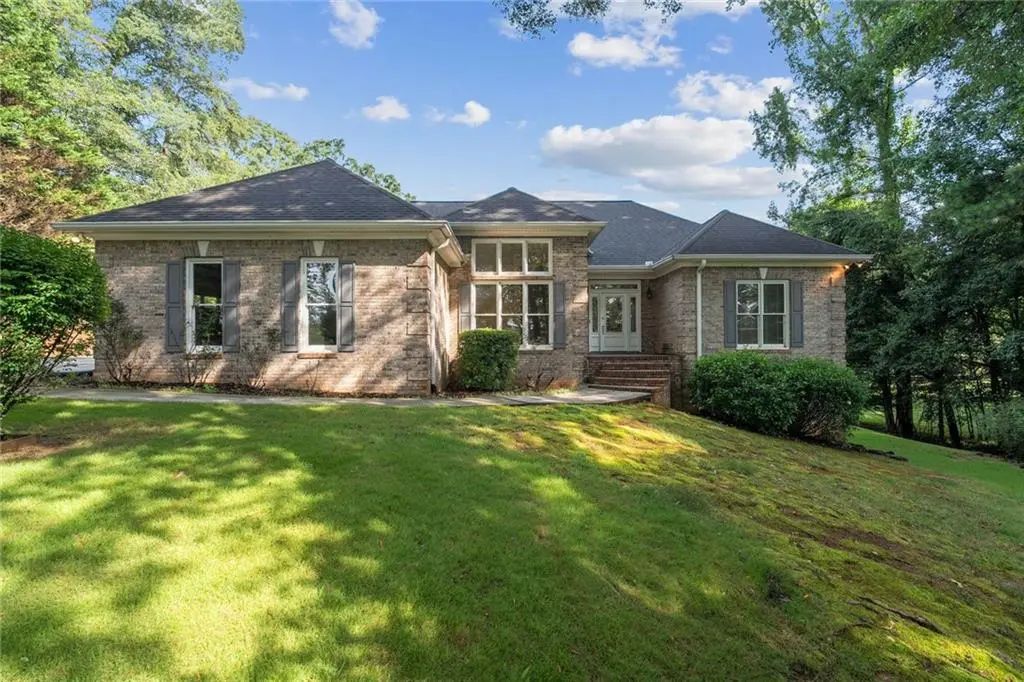 536 Peachtree Road, Hoschton
