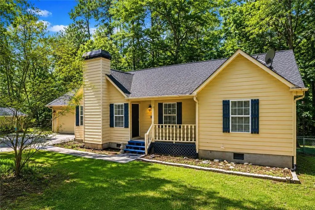 4827 Oakwood Court, Loganville