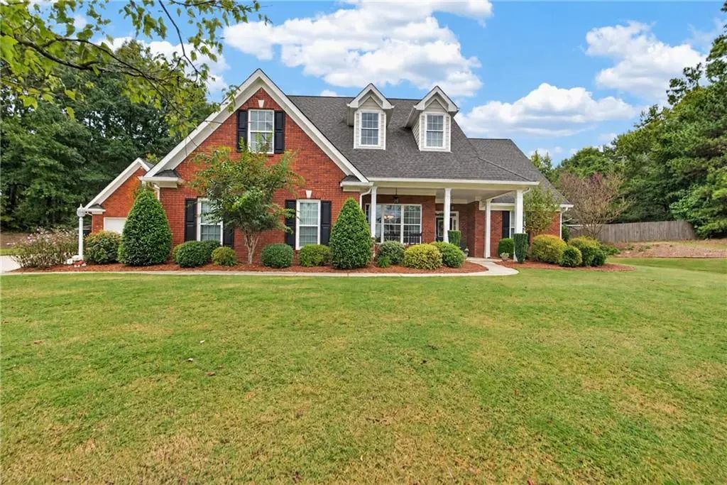 224 Amelia Way, Loganville