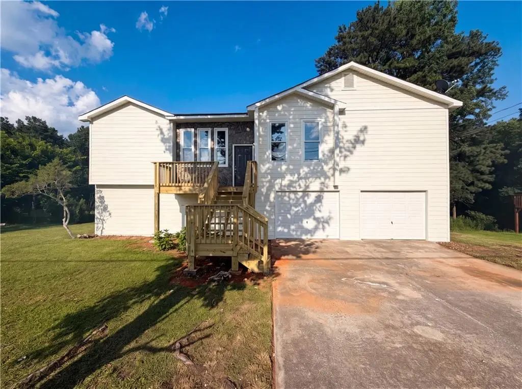 1872 David Drive, Douglasville