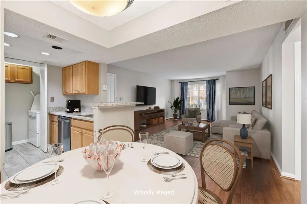 2054 Chastain Park Court Ne, Atlanta