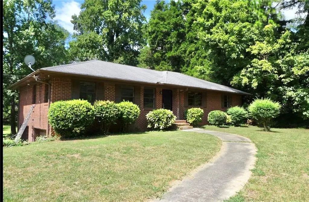 2808 Benjamin E Mays Drive, Atlanta